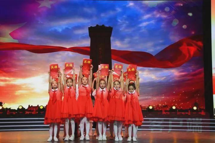 广西中烟调研组到定点帮扶村曹里村慰问驻村干部